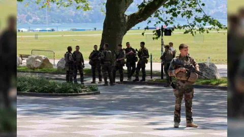 French soldiers secure the area after several children and an adult have been injured in a knife attack in Annecy, in the French Alps, France, June 8, 2023.&nbsp; (REUTERS)