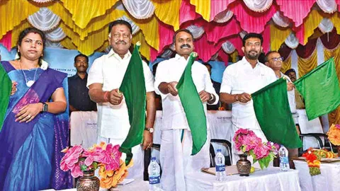 Bodi-Chennai Exp train flagged off by L Murugan