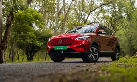 SUV-ZS