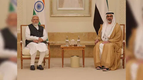 Prime Minister Narendra Modi and United Arab Emirates President and Ruler of Abu Dhabi Sheikh Mohamed bin Zayed Al Nahyan. (Photo/ANI)