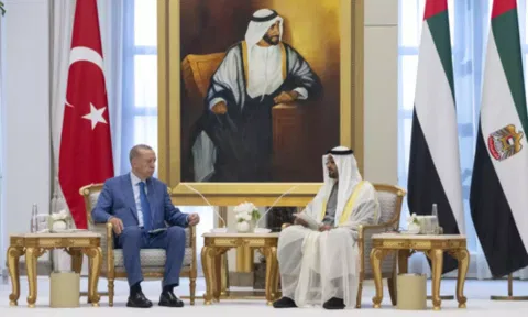 &nbsp;Turkish President Recep Tayyip Erdogan and UAE President Sheikh Mohamed bin Zayed Al Nahyan (PHOTO: IANS)