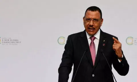 Mohamed Bazoum (Reuters)
