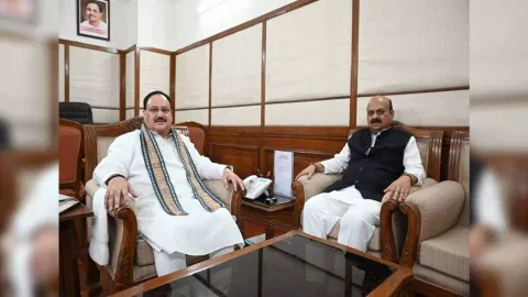 Karnataka BJP leader Bommai met party chief JP Nadda in Delhi. (Photo/Basavaraj Bommai Twitter)