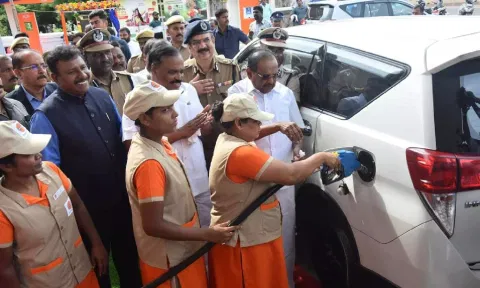 Petrol retail outlet managed by women prisoners