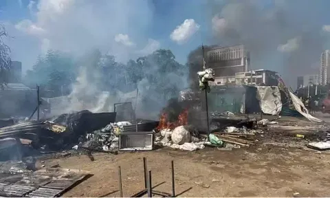Several vehicles, food joints, and shops were set on fire by unruly mobs during the violence. (PTI)