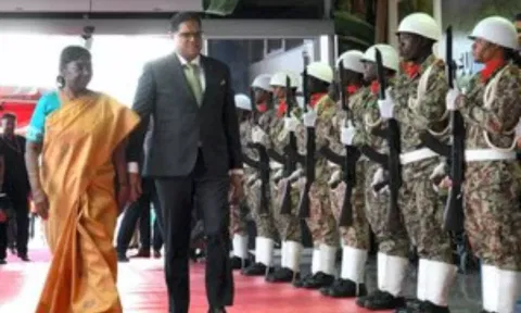 President Droupadi Murmu, Tharman Shanmugaratnam (Image: PTI)