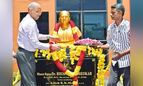 FCI Chairman and MD Ashok Kumar K Meena unveiling the statue of Dr Ambedkar at divisional office in Thanjavur on Wednesday