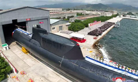 &nbsp;New tactical nuclear attack submarine (Photo: Reuters)