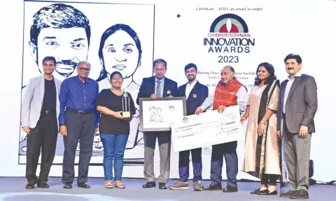 Bonny Dave and Akshita Sachdeva of Trestle Labs, one of the winners of CavinKare Innovation Awards