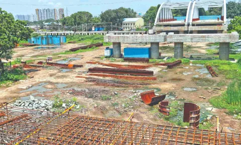 Ongoing construction works at the Elephant Gate Bridge