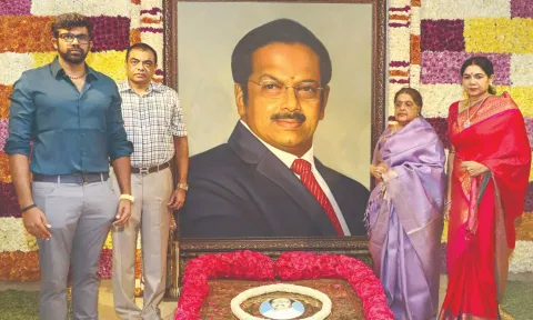 On the occasion of the 88th birth anniversary of late Padmashri Dr P Sivanthi Aditanar, floral tributes were paid by his son S Balasubramanian Adityan, Chairman, Daily Thanthi group; grandson B Sivanthi Adityan, Director, Daily Thanthi group; Malathi Sivanthi Aditanar; and Anitha Kumaran