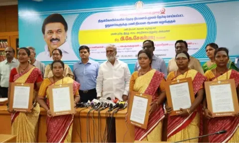 Minister for HR&amp;CE P K Sekarbabu handed over the appointment orders to the five women Othuvars on Monday.
