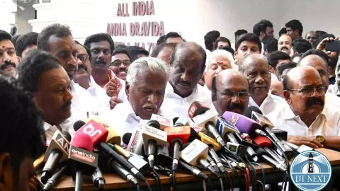 AIADMK cadres celebrate outside the party headquarters after the announcement of breaking ties with BJP. (Manivasagan N)