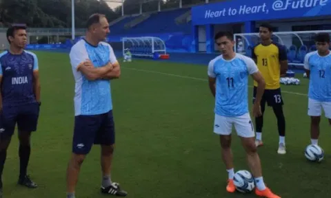 Igor Stimac with team players