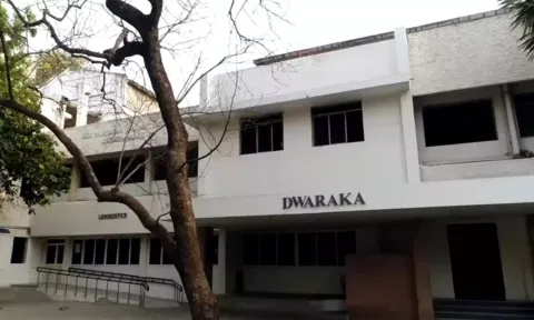 DG Vaishnav College (DGVC website)