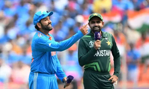 Scenes from the toss (X/ICC)