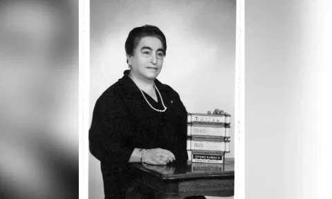 Angela Ruiz Robles