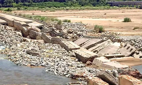 Damaged Ellis Choultry Anicut