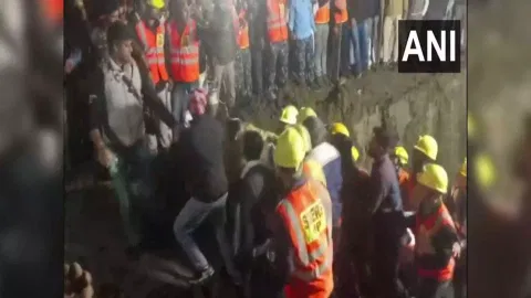 Visuals from rescue site in Rajgarh, Madhya Pradesh (Photo/ANI)