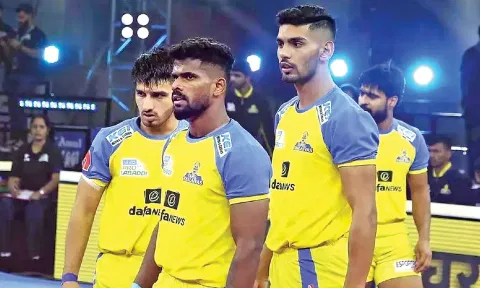 Narender, Ajinkya Pawar and captain Sagar Rathee of Tamil Thalaivas