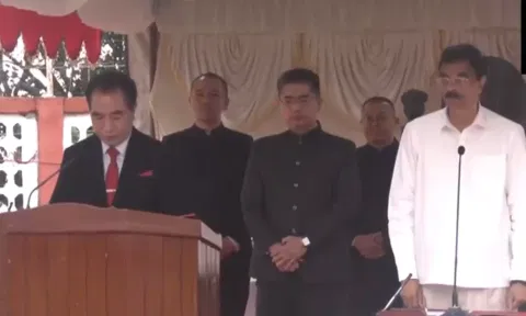 ZPM leader Lalduhoma takes oath as Mizoram CM (ANI)