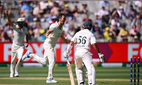 Pat Cummins celebrating Babar Azam's wicket