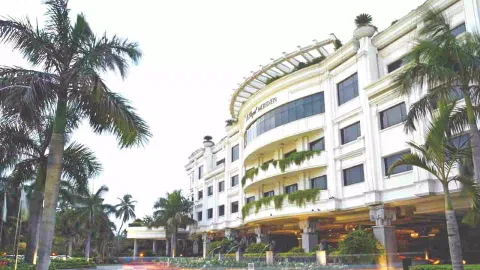 Le Royal Meridien