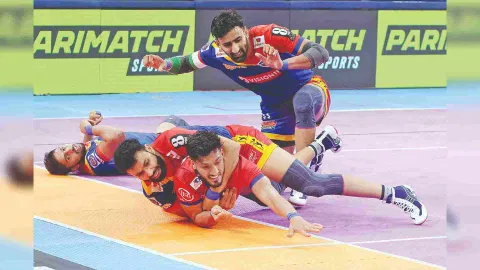 Action during UP Yoddhas and Dabang Delhi in the PKL on Saturday