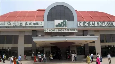 Passengers left high & dry at Koyambedu Omni Bus terminus after CMDA officials prevented boarding