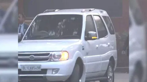 Congress leader Sonia Gandhi leaves for Jaipur (Photo/ANI)