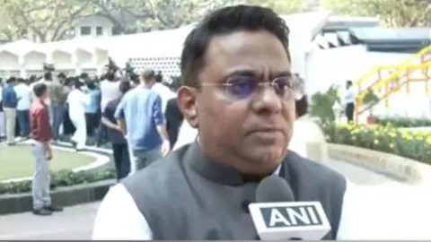 Samajwadi Party (SP) MLA Rais Shaikh (Photo/ANI)
