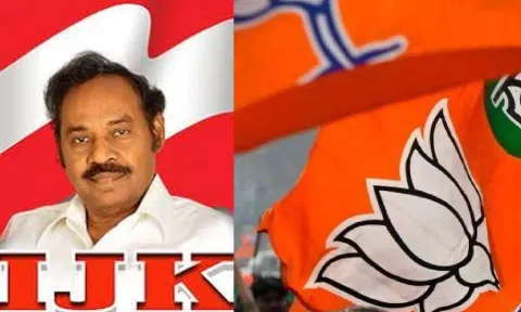 (L) Indiya Jananayaka Katchi (IJK) founder T R Paarivendhar alias Pachamuthu&nbsp;