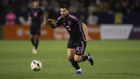 Messi (X)