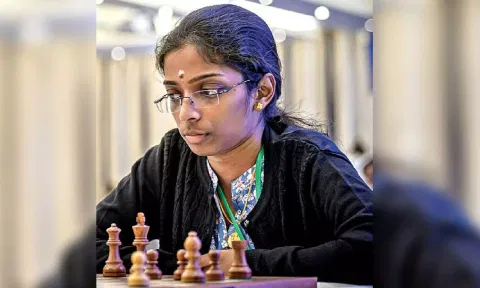 R Vaishali