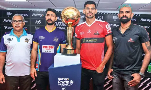 Delhi’s Manoj S Nair, Saqlain Tariq, Calicut’s Jerome Vinith and Kishor Kumar pose with trophy