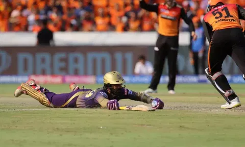 &nbsp;Dinesh Karthik (X)