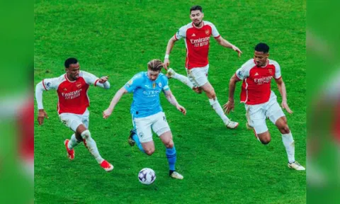 Manchester City and Arsenal in action. (Manchester City Twitter)