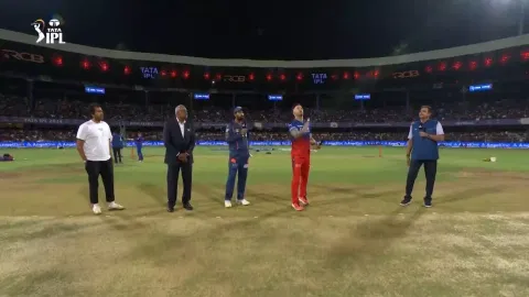 Toss Session between RCB &amp; LSG (Screengrab IPL)