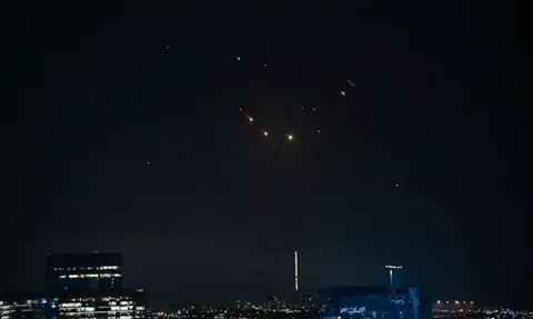 Israeli air defense systems intercept Iranian missiles (ANI)