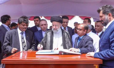&nbsp;Iranian President Ebrahim Raisi and Sri Lanka President Ranil Wickremesinghe (IANS)&nbsp;