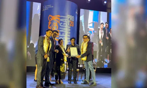 The Bengal Pro T20 League trophy was unveiled in the presence of Snehasish Ganguly, Sourav Ganguly and former Indian women's cricketer Jhulan Goswami. (IANS)&nbsp;