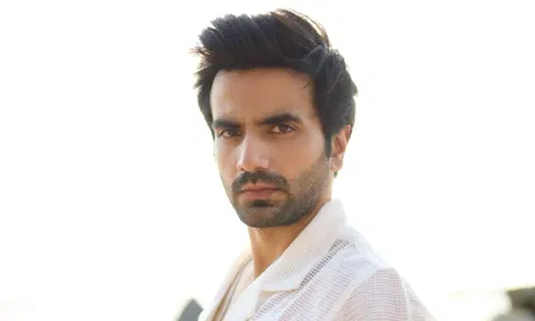 Ayush Mehra&nbsp;