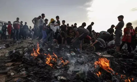 Representative: Palestinians observe destruction caused by Israeli attacks in Rafah (Al Jazeera)