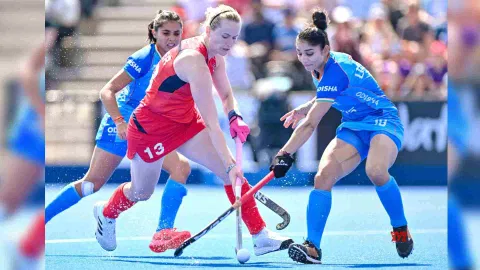 Indian women’s hockey team&nbsp; and Great Britain (Photo/IANS)