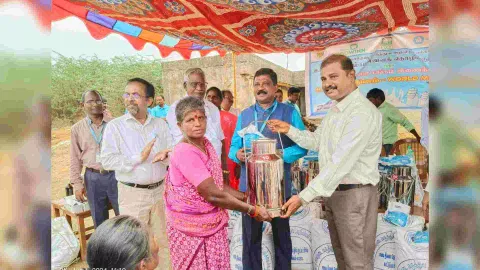 Tamil Nadu Veterinary and Animal Sciences University and the College of Food and Dairy Technology in collaboration with Indian Dairy Association, Tamil Nadu chapter celebrated World Milk Day at Meiyyur village on Thursday