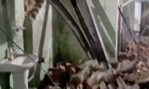 Three children die after under-construction house wall collapses in Greater Noida (ANI)