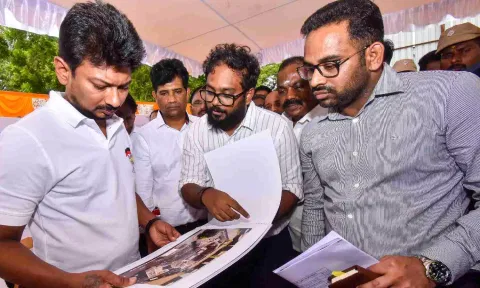 Minister of Youth Welfare and Sports Udhayanidhi Stalin and Member Secretary, SDAT J Meghanatha Reddy review a layout diagram during the inspection
