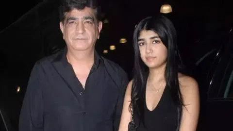Krishan Kumar with Tishaa Kumar (Photo/X)