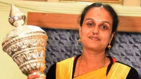 &nbsp;Kancheepuram Mayor Mahalakshmi Yuvaraj (Daily Thanthi)&nbsp;