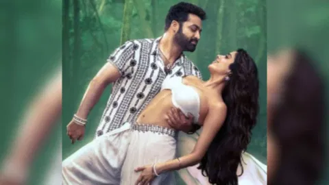 Jr NTR and Janhvi Kapoor&nbsp;